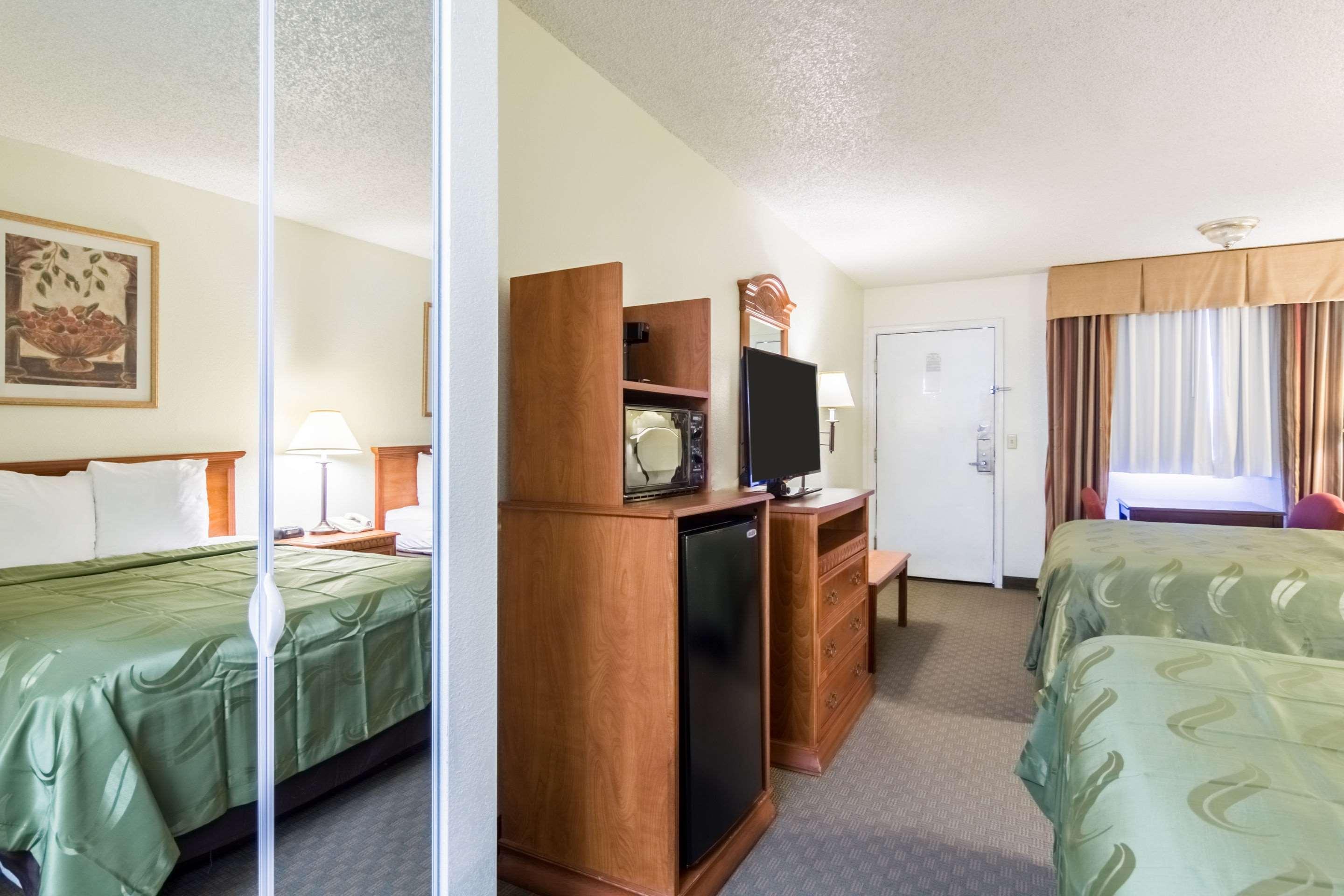 Quality Inn & Suites Of Alma - Northeast From Fort Smith Zewnętrze zdjęcie