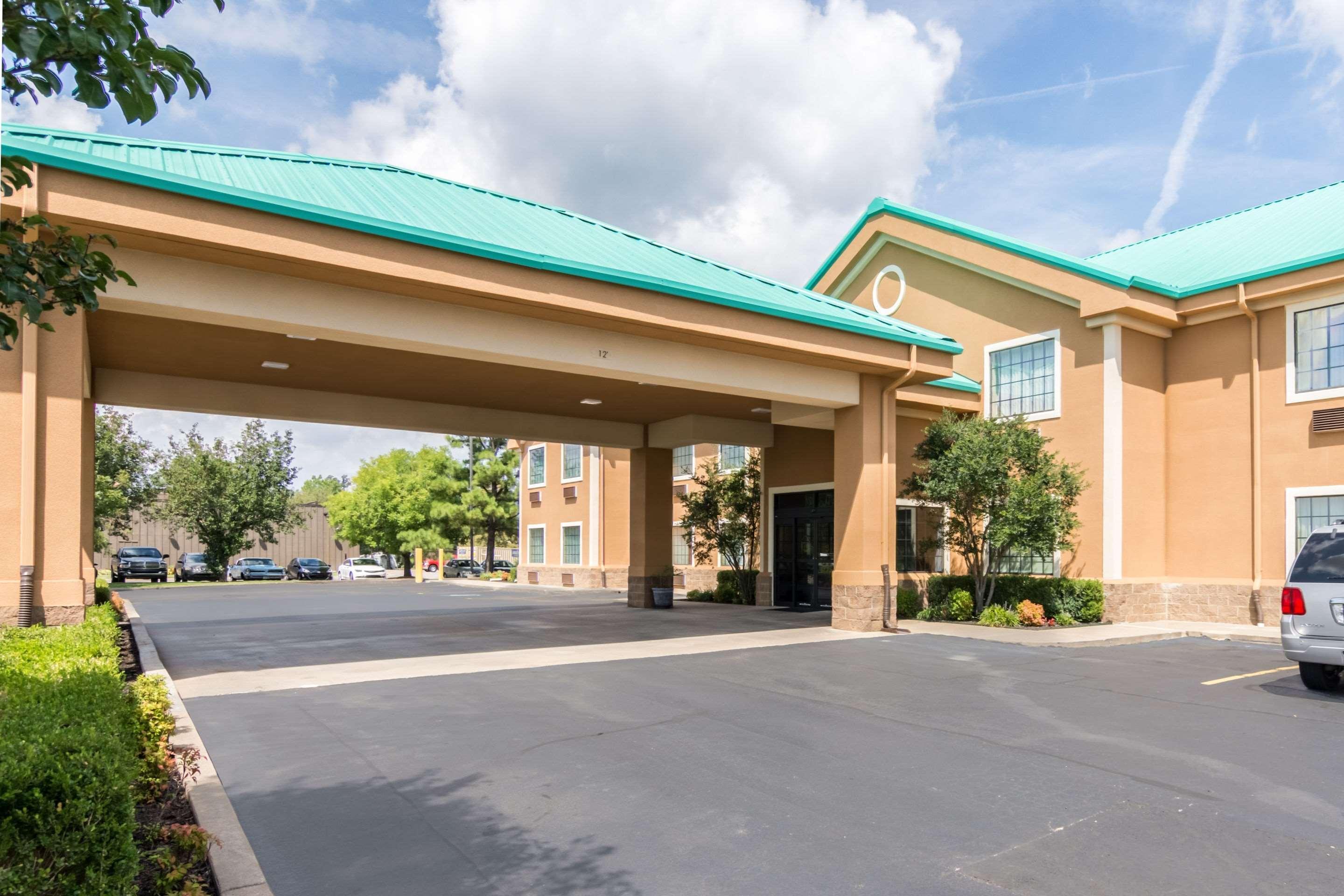 Quality Inn & Suites Alma - Fort Smith Northeast Zewnętrze zdjęcie