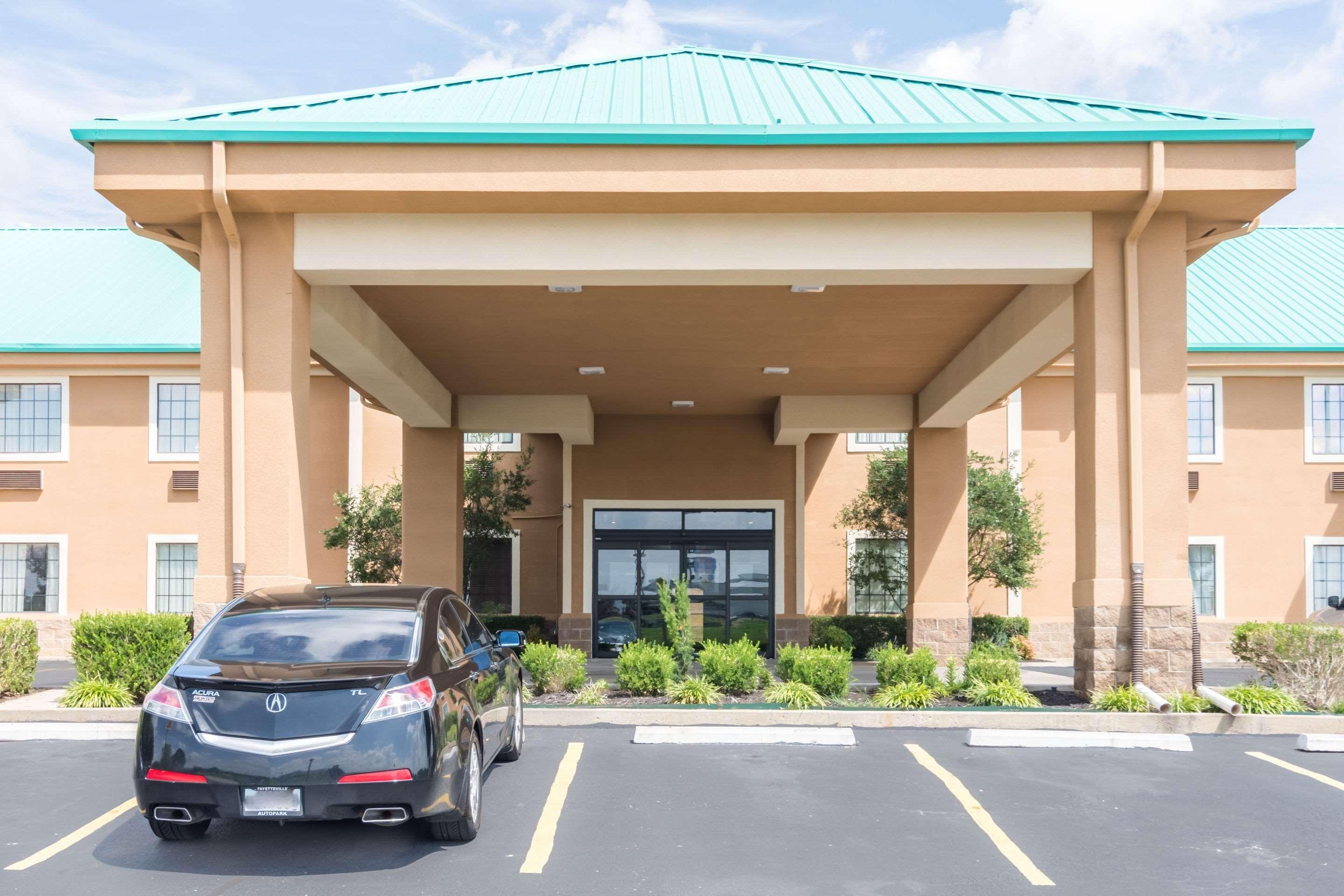 Quality Inn & Suites Alma - Fort Smith Northeast Zewnętrze zdjęcie