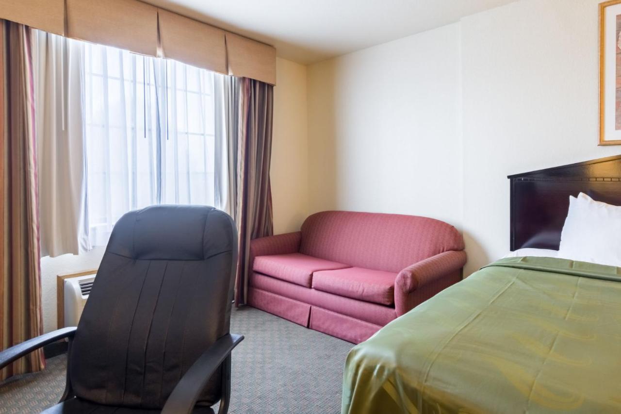Quality Inn & Suites Of Alma - Northeast From Fort Smith Zewnętrze zdjęcie